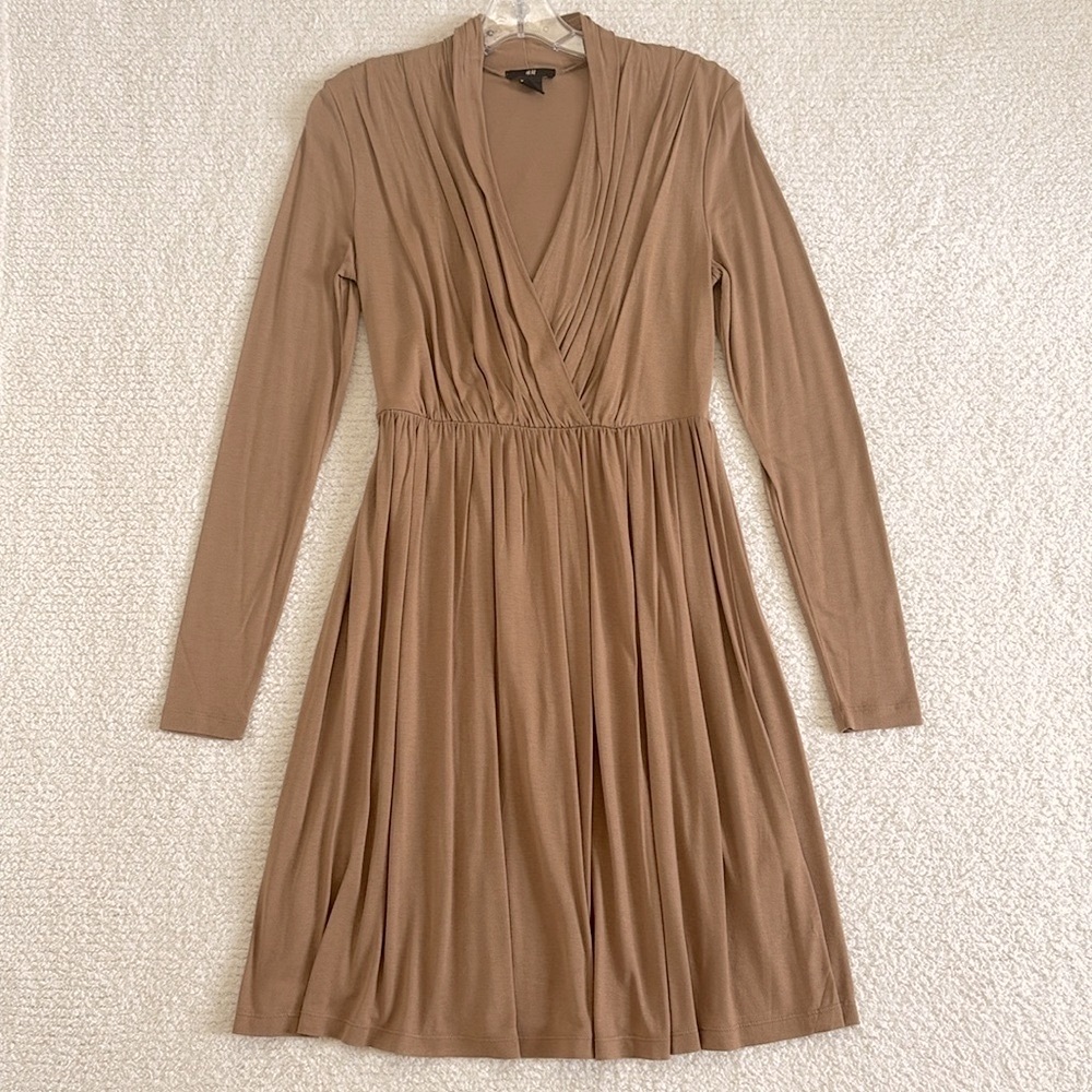 H&M CINCHED WAIST LONG SLEEVE DRESS, V-NECK-SIZE SMALL